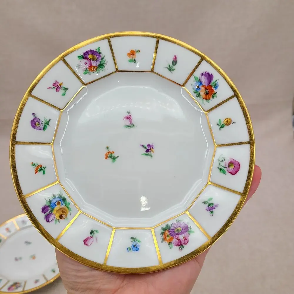 4 pcs - Royal Copenhagen 'Henriette' 6.25 Inch Bread & Butter Plates #444-8553